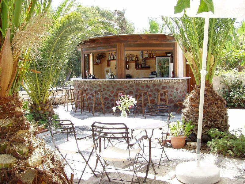 Areti Hotel Kamári Екстериор снимка