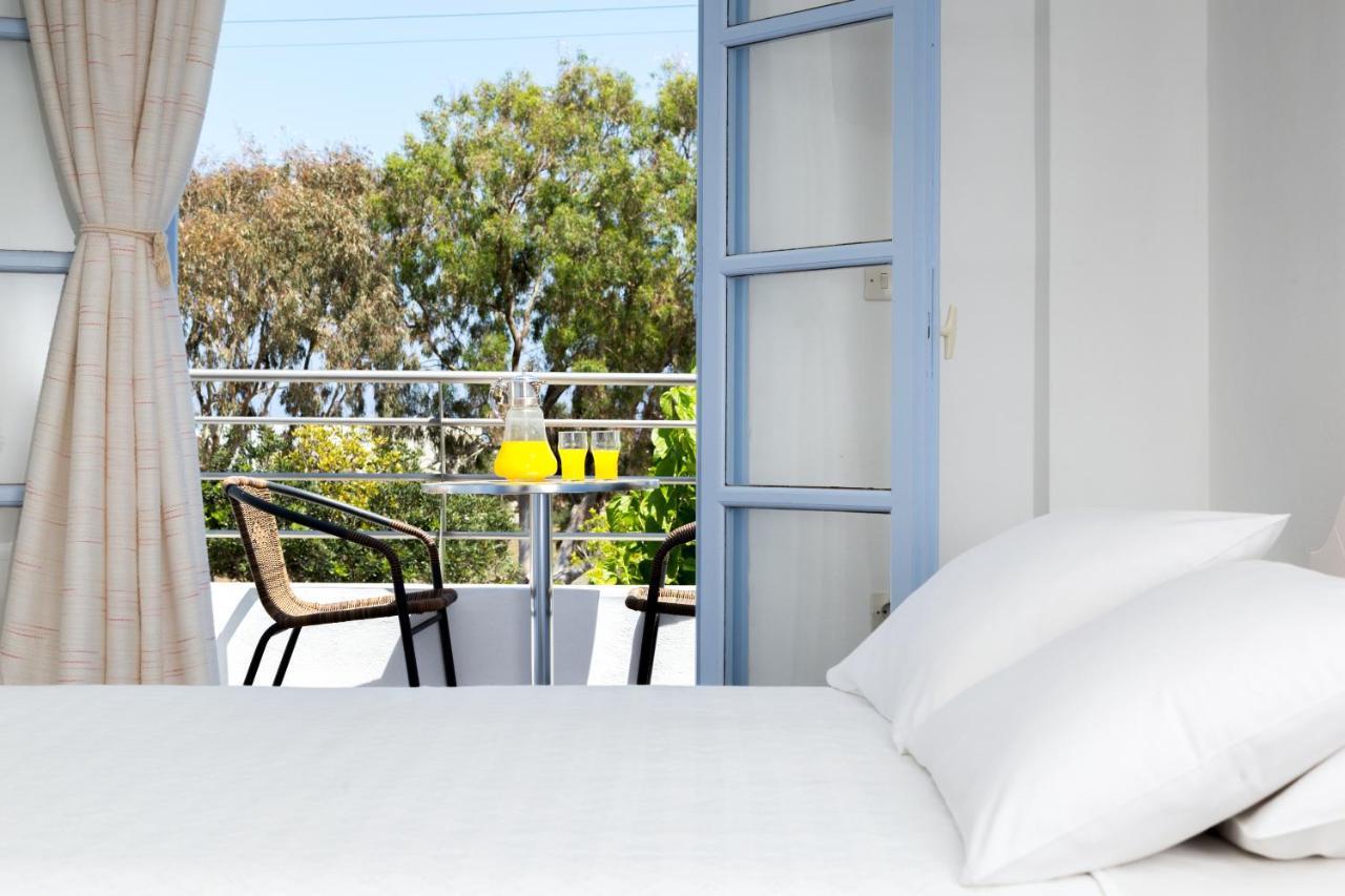 Areti Hotel Kamári Екстериор снимка